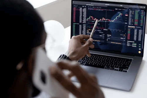 Elite Trinex comunità e supporto